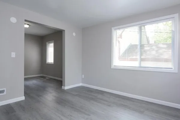 $2,500 | 3731 North Sheridan Avenue, Unit A, Minneapolis, MN 55412