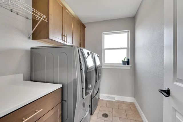 $779,000 | W2464 Leasure Way, East Troy, WI 53120