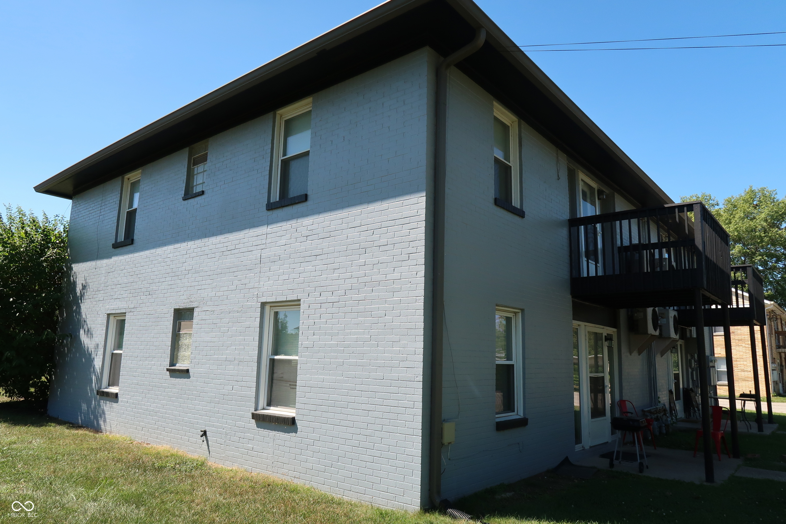 6016 Dickson Road Indianapolis, IN 46226 - Photo 2 of 16