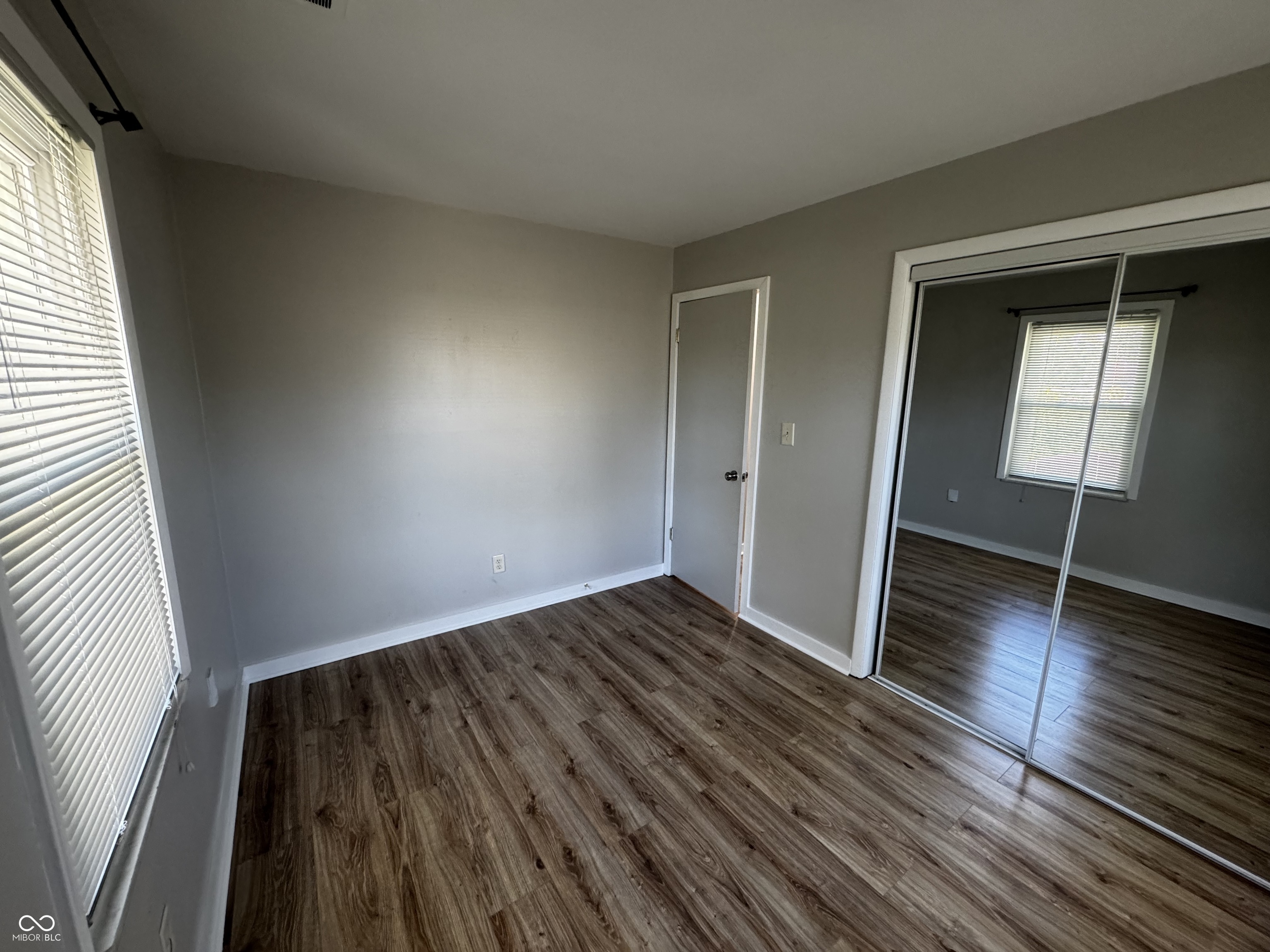 6016 Dickson Road Indianapolis, IN 46226 - Photo 8 of 16