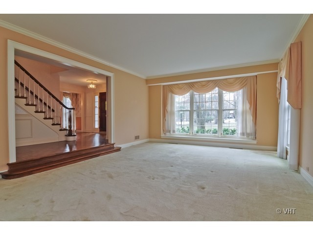 721 Rockefeller Road Lake Forest, IL 60045 - Photo 3 of 10 a view of an empty room with a window