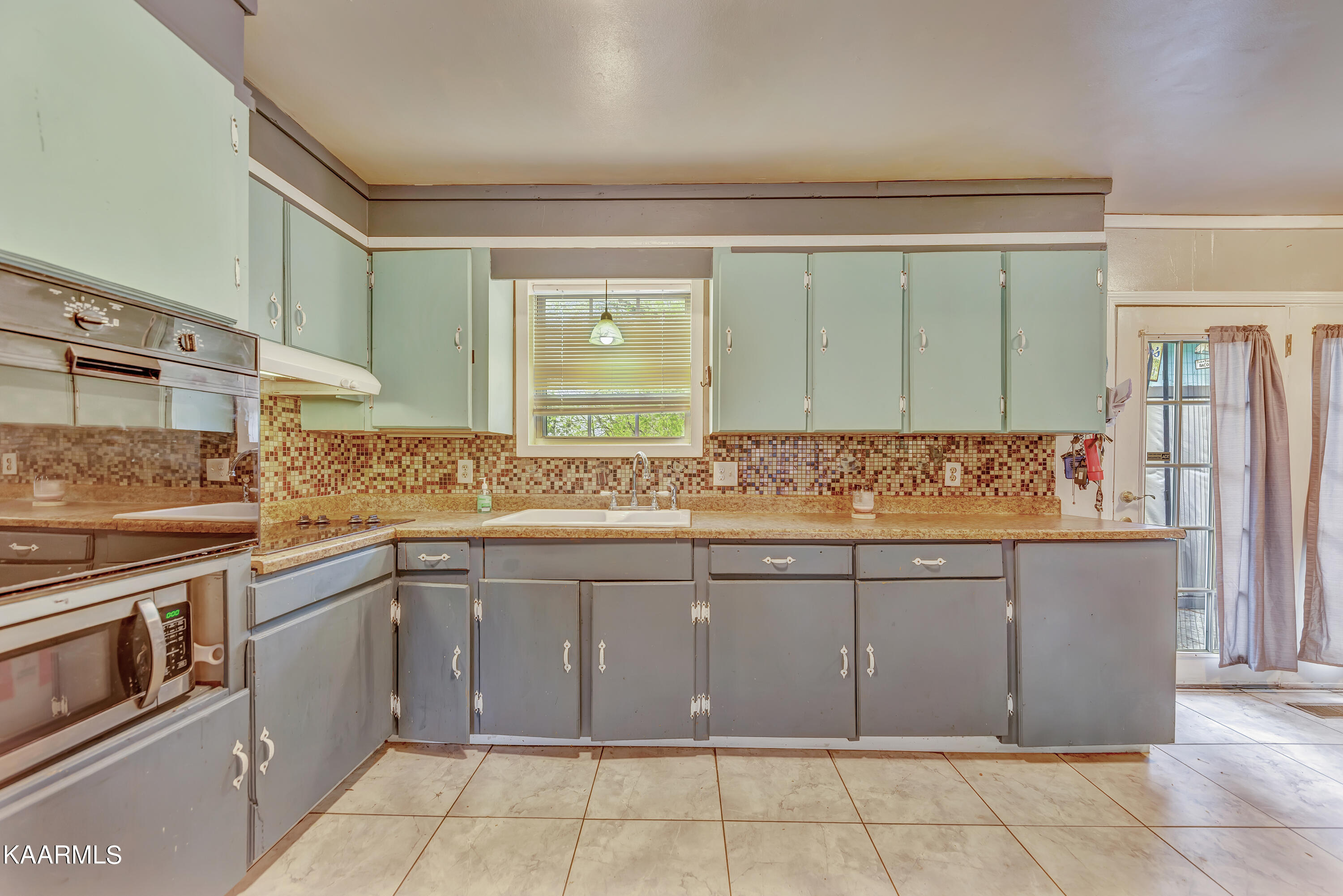 1623 Leconte Road Knoxville, TN 37914 - Photo 6 of 22 AgentOptix -10