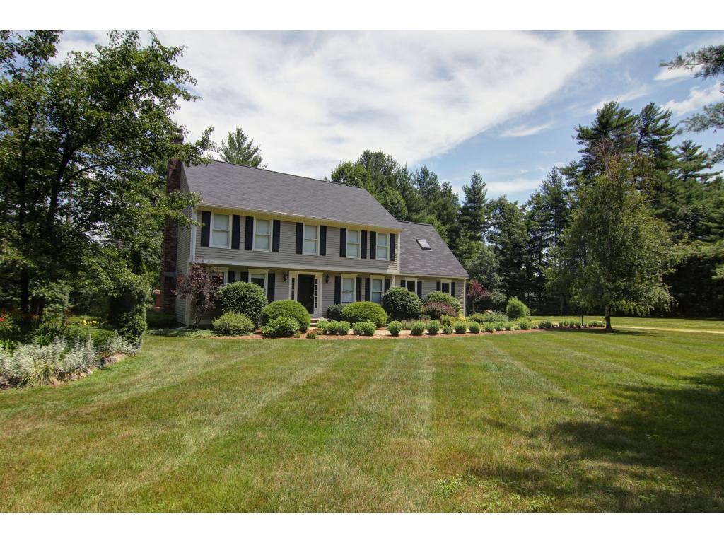 170 Hollis Road Amherst, NH 03031 - Photo 2 of 19