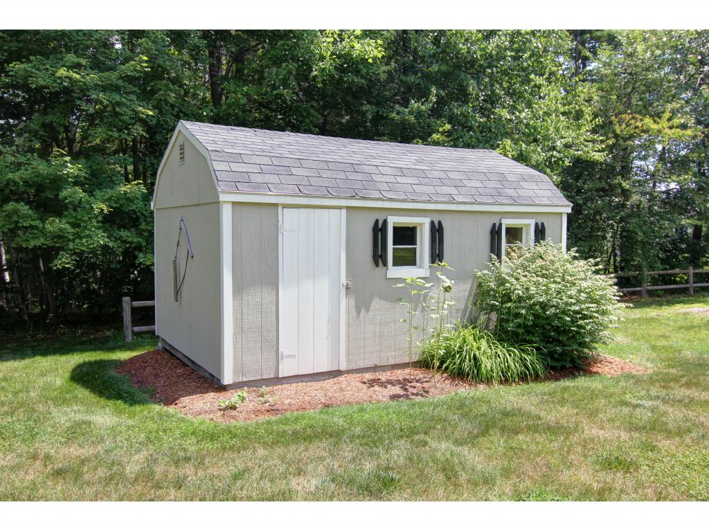 170 Hollis Road Amherst, NH 03031 - Photo 15 of 19