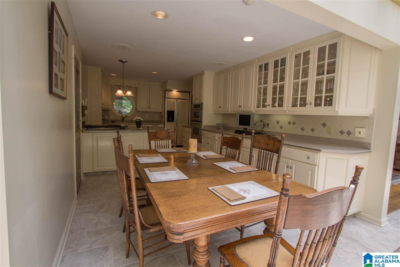 3986 Spring Valley Road Birmingham, AL 35223 - Photo 10 of 46