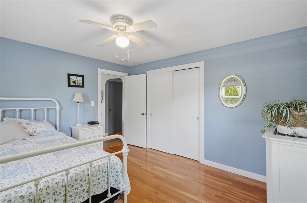 36 Glenn Road Lowell, MA 01852 - Photo 18 of 39