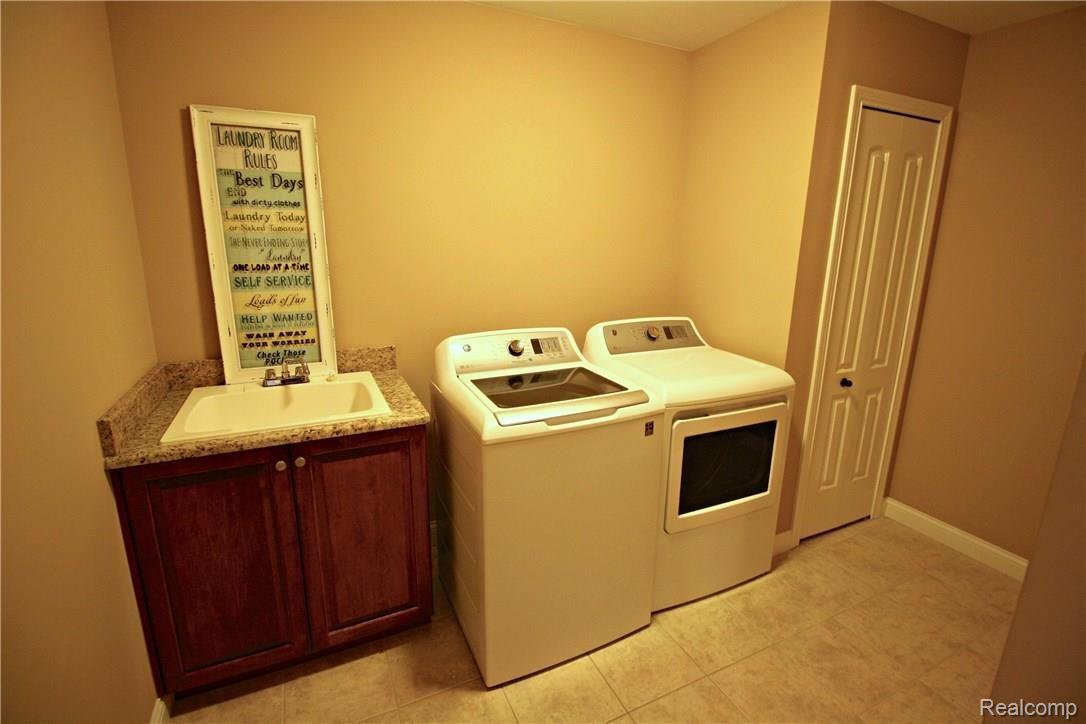 8608 East Pearson Road Utica, MI 48316 - Photo 33 of 44 Upstairs laundry - so convenient!