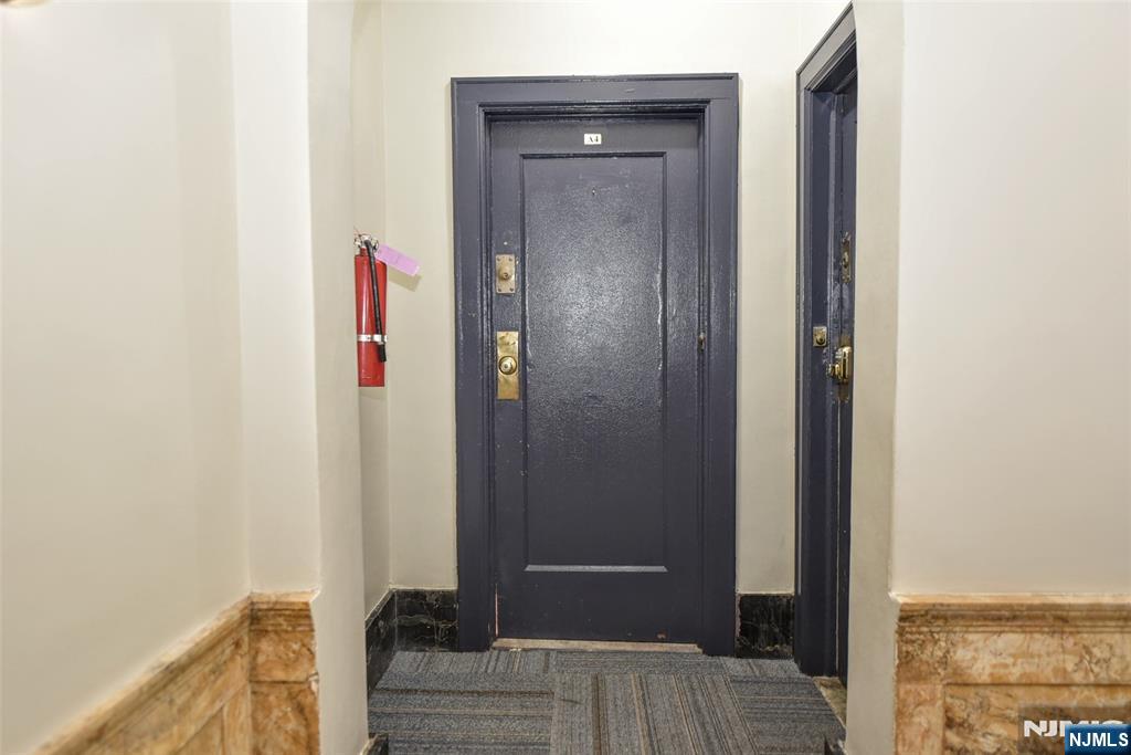 303 Hamilton Place, Unit A4 Hackensack, NJ 07601 - Photo 5 of 17