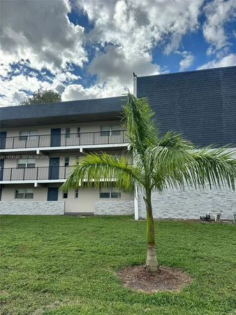 $1,795 | 8000 Fairview Drive, Unit 306, Tamarac, FL 33321