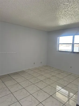 $1,795 | 8000 Fairview Drive, Unit 306, Tamarac, FL 33321