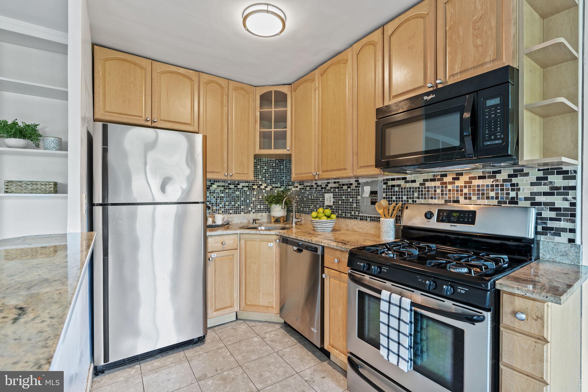1300 South Arlington Ridge Road, Unit 207 Arlington, VA 22202 - Photo 7 of 20 Gallery Image 7