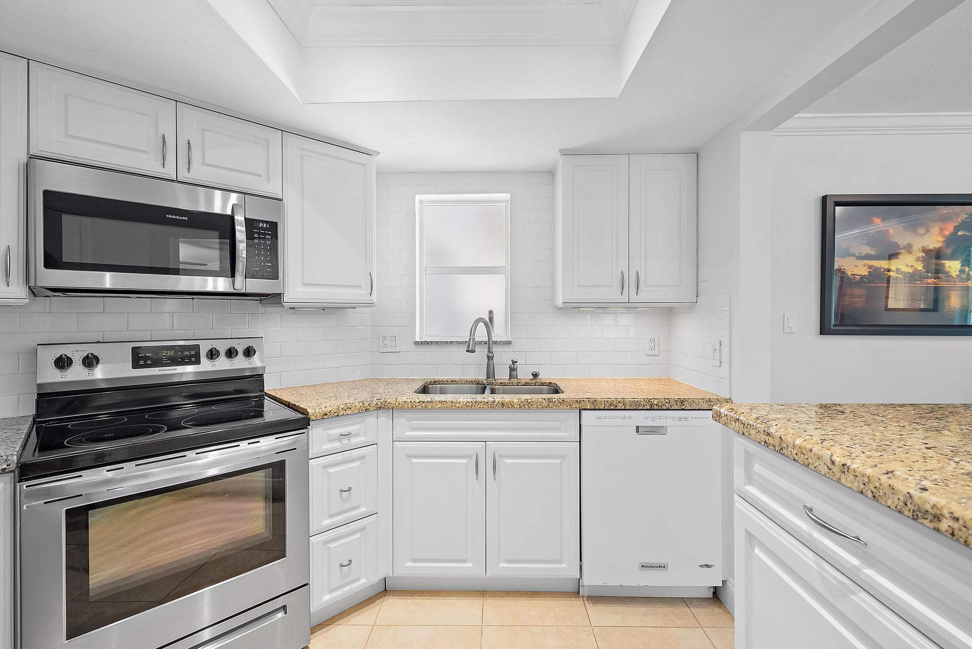 154 Seabreeze Circle Jupiter, FL 33477 - Photo 11 of 21 154 Seabreeze Circle-3