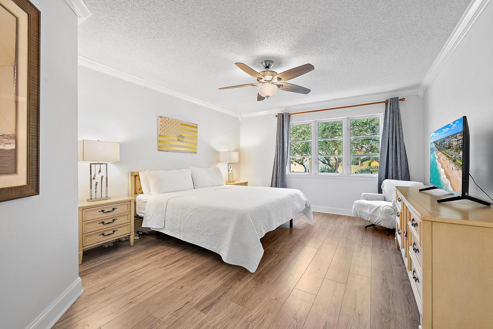 154 Seabreeze Circle Jupiter, FL 33477 - Photo 14 of 21 154 Seabreeze Circle-11