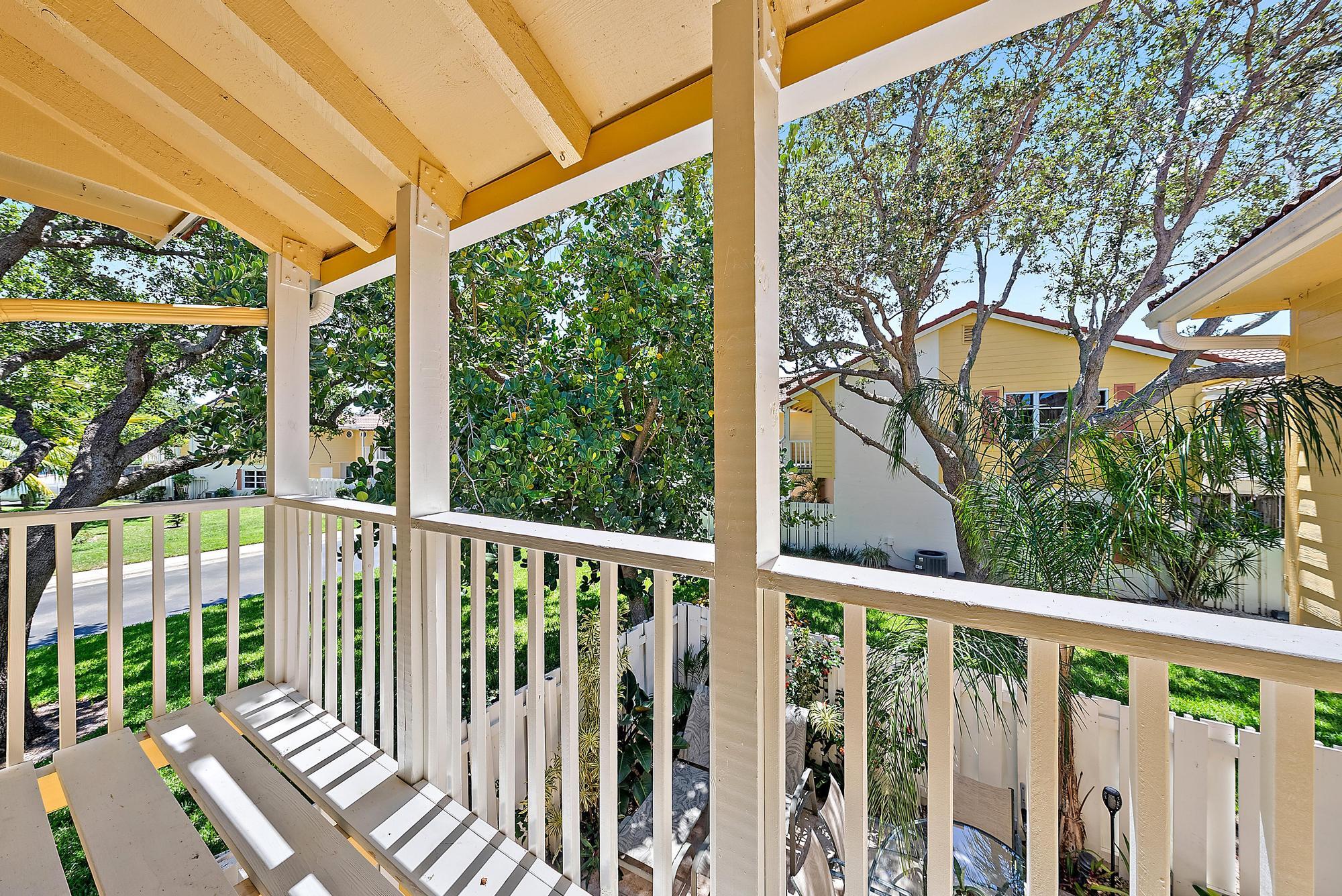 154 Seabreeze Circle Jupiter, FL 33477 - Photo 20 of 21 Copy of 154 Seabreeze Circle-15