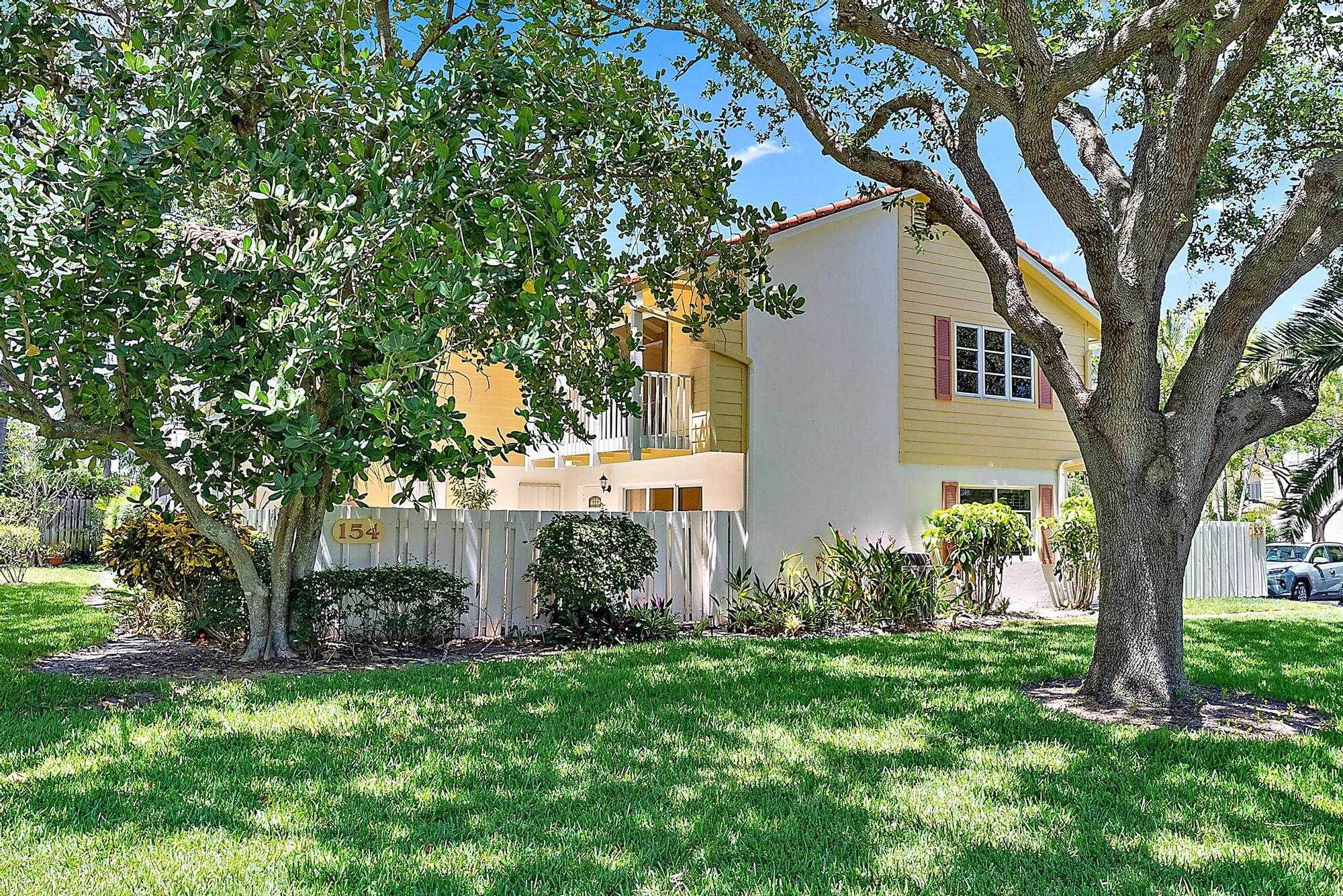 154 Seabreeze Circle Jupiter, FL 33477 - Photo 2 of 21 Copy of 154 Seabreeze Circle-19