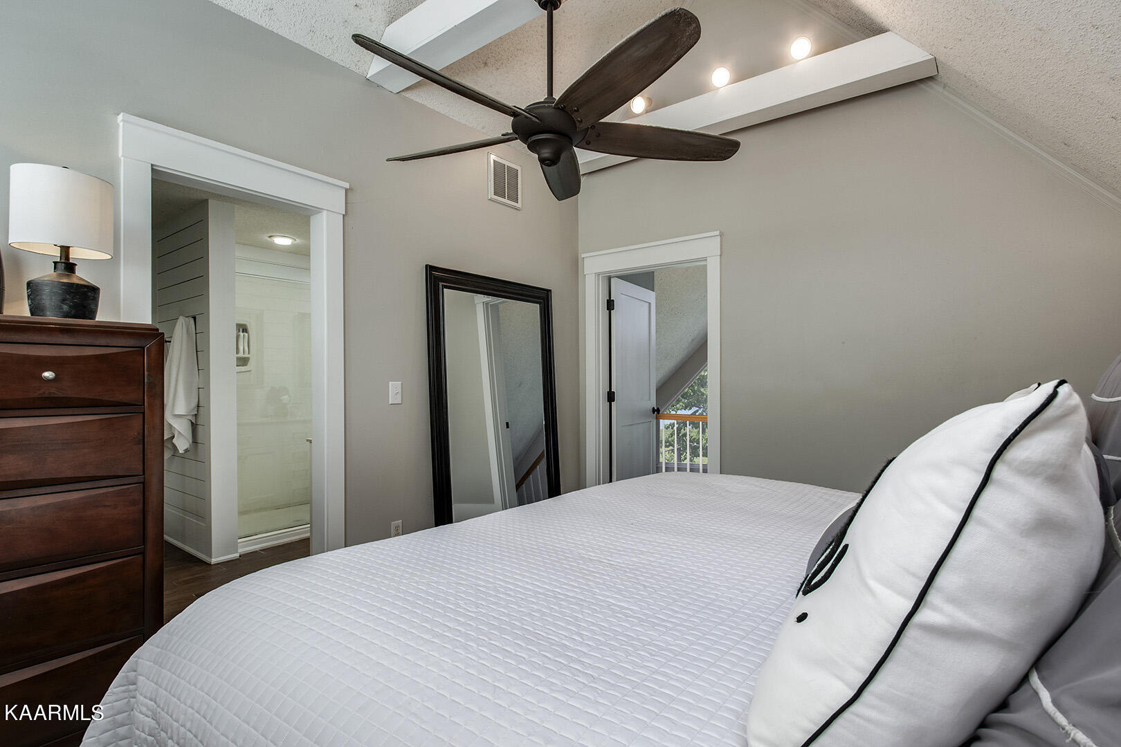 958 Paint Rock Ferry Road Kingston, TN 37763 - Photo 31 of 60 31_PaintRockFerryRoad_958_MasterBedroom0