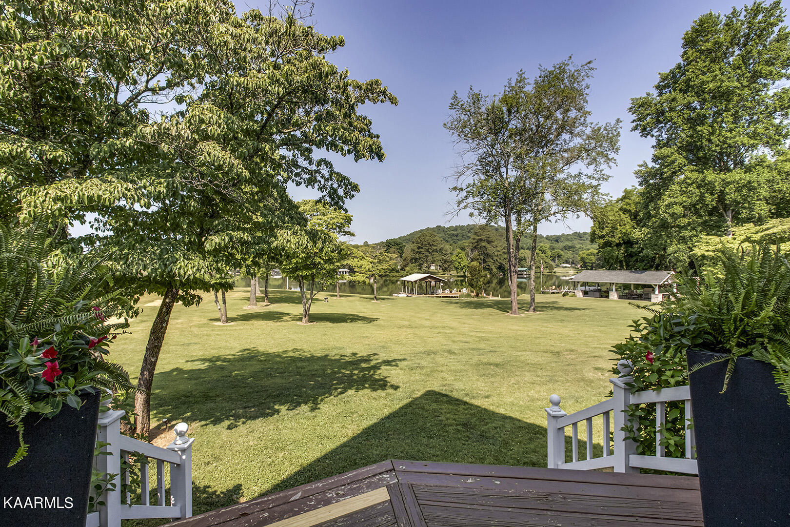 958 Paint Rock Ferry Road Kingston, TN 37763 - Photo 41 of 60 41_PaintRockFerryRoad_958_DeckStairsDown