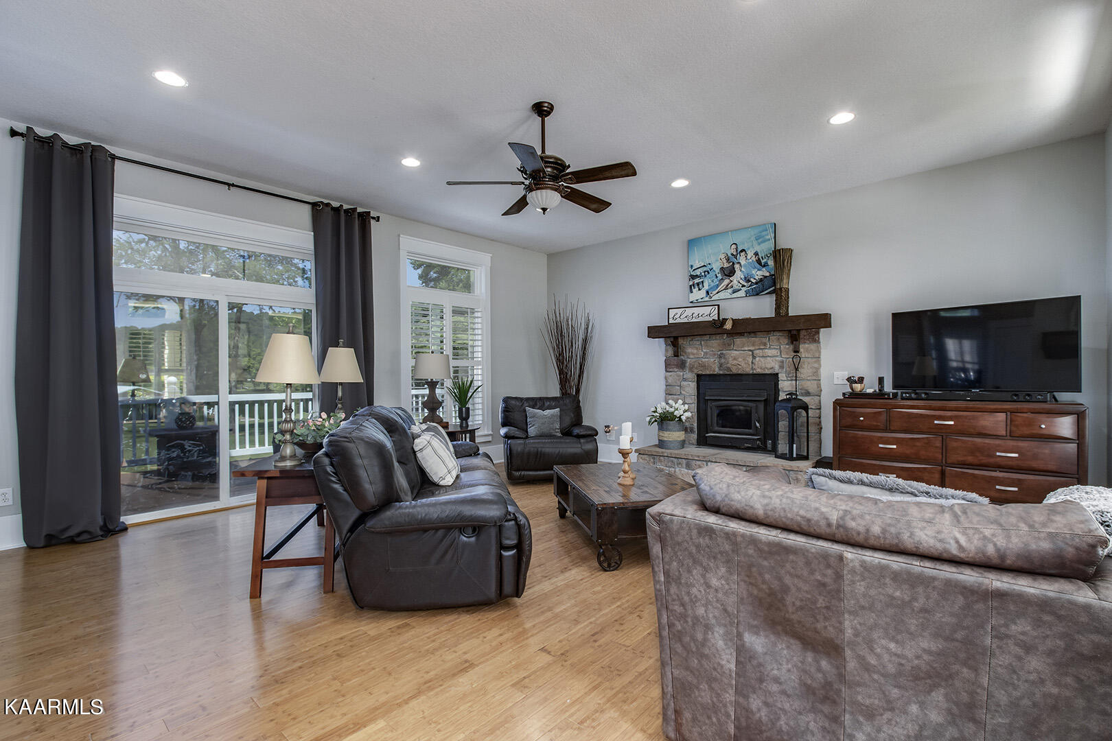 958 Paint Rock Ferry Road Kingston, TN 37763 - Photo 7 of 60 07_PaintRockFerryRoad_958_Living01
