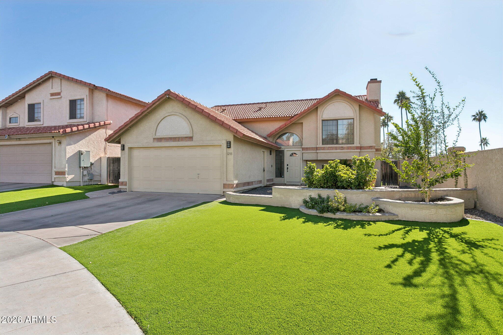 1255 West Sea Shell Drive Gilbert, AZ 85233 - Photo 2 of 28 Front exterior