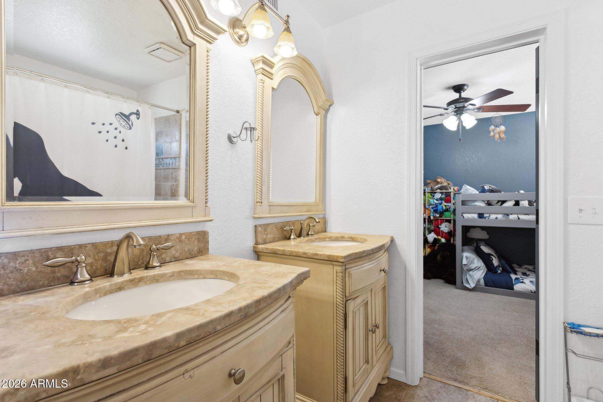 1255 West Sea Shell Drive Gilbert, AZ 85233 - Photo 21 of 28 Guest bathroom