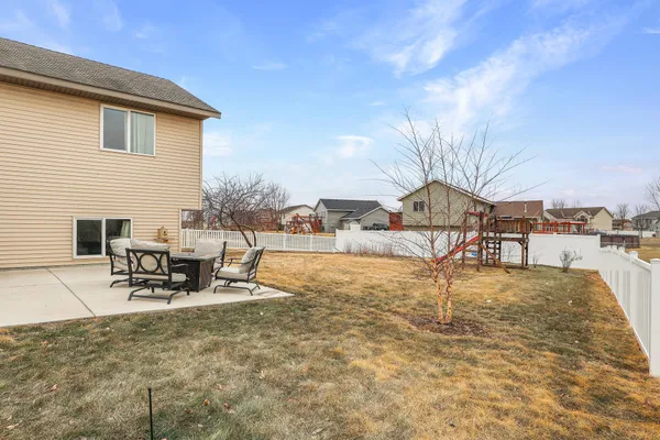 $319,900 | 505 Southwest 7th Avenue, Rice, MN 56367