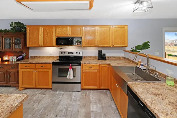 $319,900 | 505 Southwest 7th Avenue, Rice, MN 56367