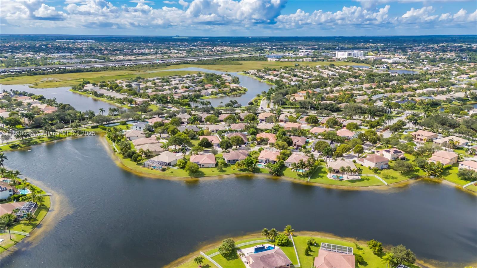 14032 Northwest 15th Street Pembroke Pines, FL 33028 - Photo 4 of 55