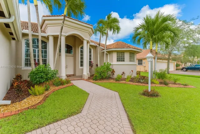 $5,500 | 14032 Northwest 15th Street, Pembroke Pines, FL 33028