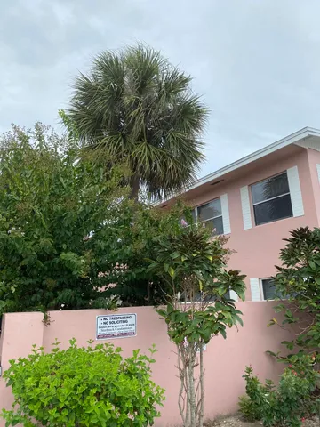 a street sign on a street in front of building