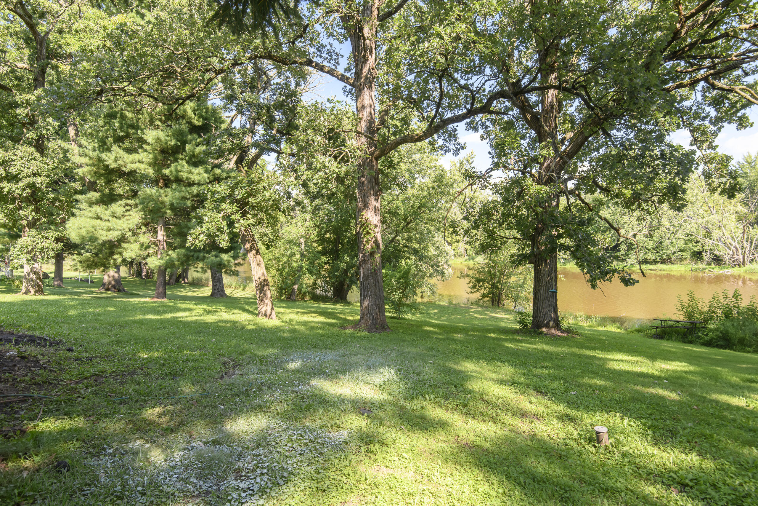 N2006 River Oaks Road Portland, WI 53579 - Photo 22 of 28 N2006 River oaks-08