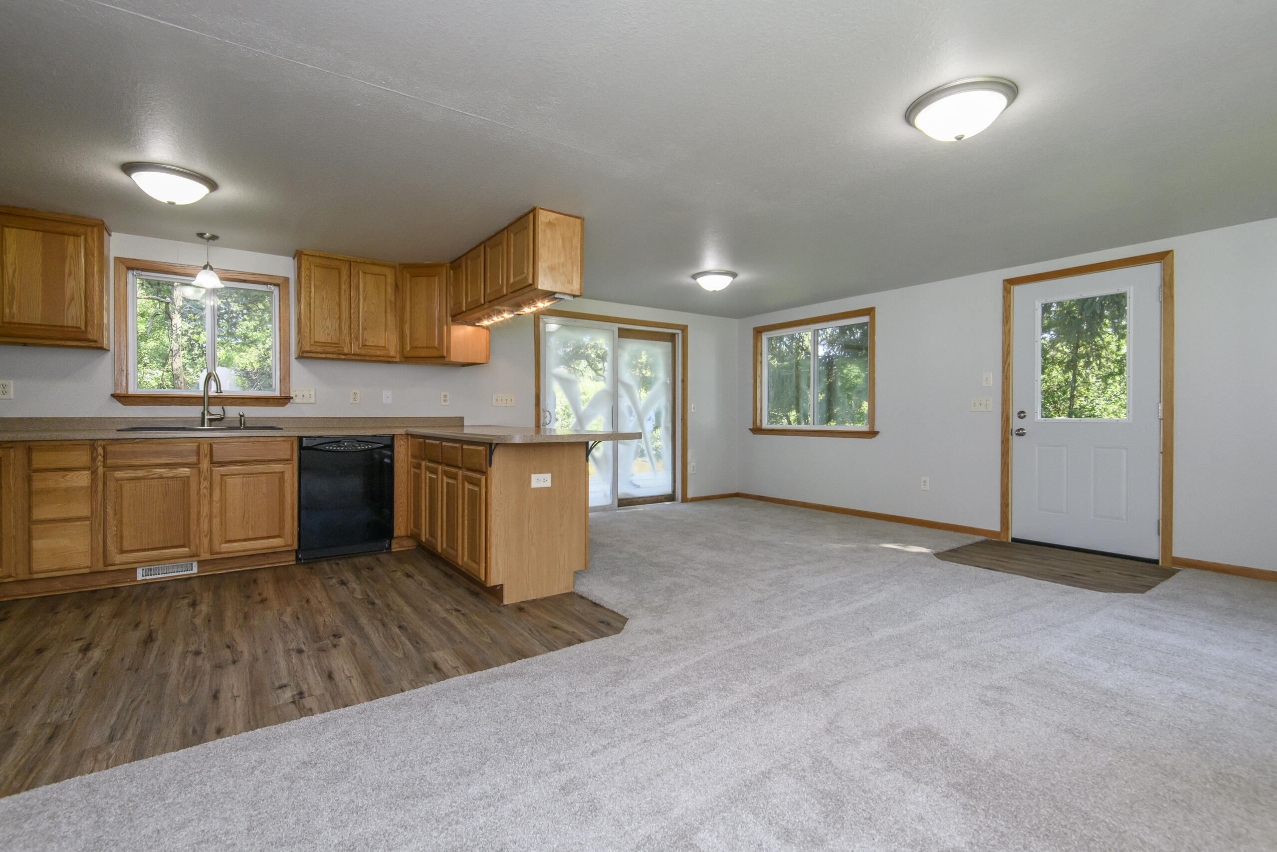 N2006 River Oaks Road Portland, WI 53579 - Photo 4 of 28 N2006 River oaks-16