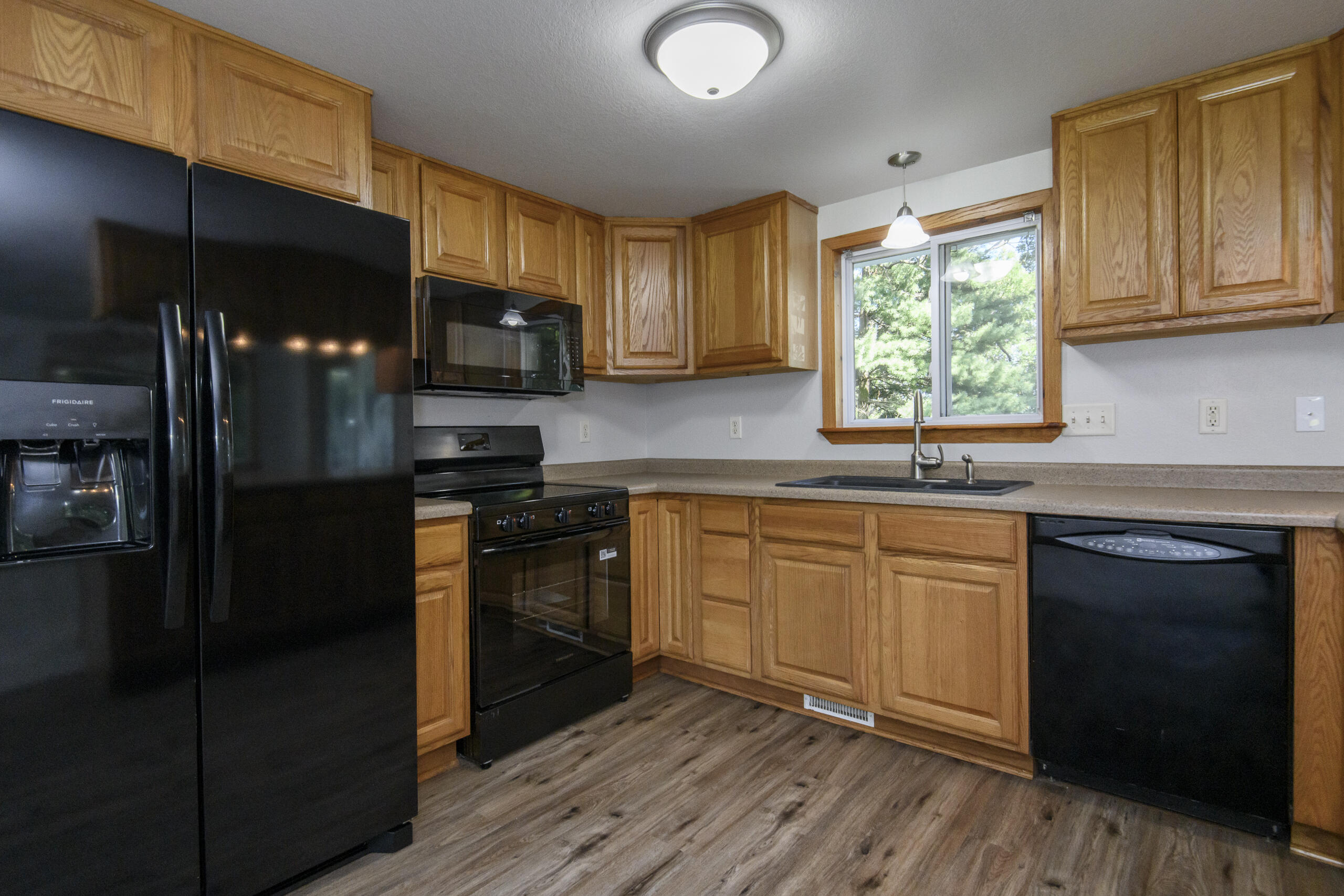 N2006 River Oaks Road Portland, WI 53579 - Photo 7 of 28 N2006 River oaks-20