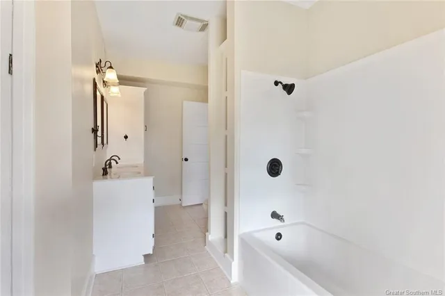 $289,000 | 738 Kirkman Street, Lake Charles, LA 70601