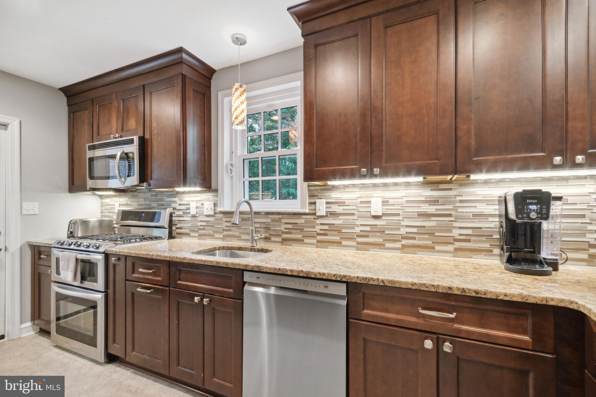 49 Braeburn Road Havertown, PA 19083 - Photo 13 of 34