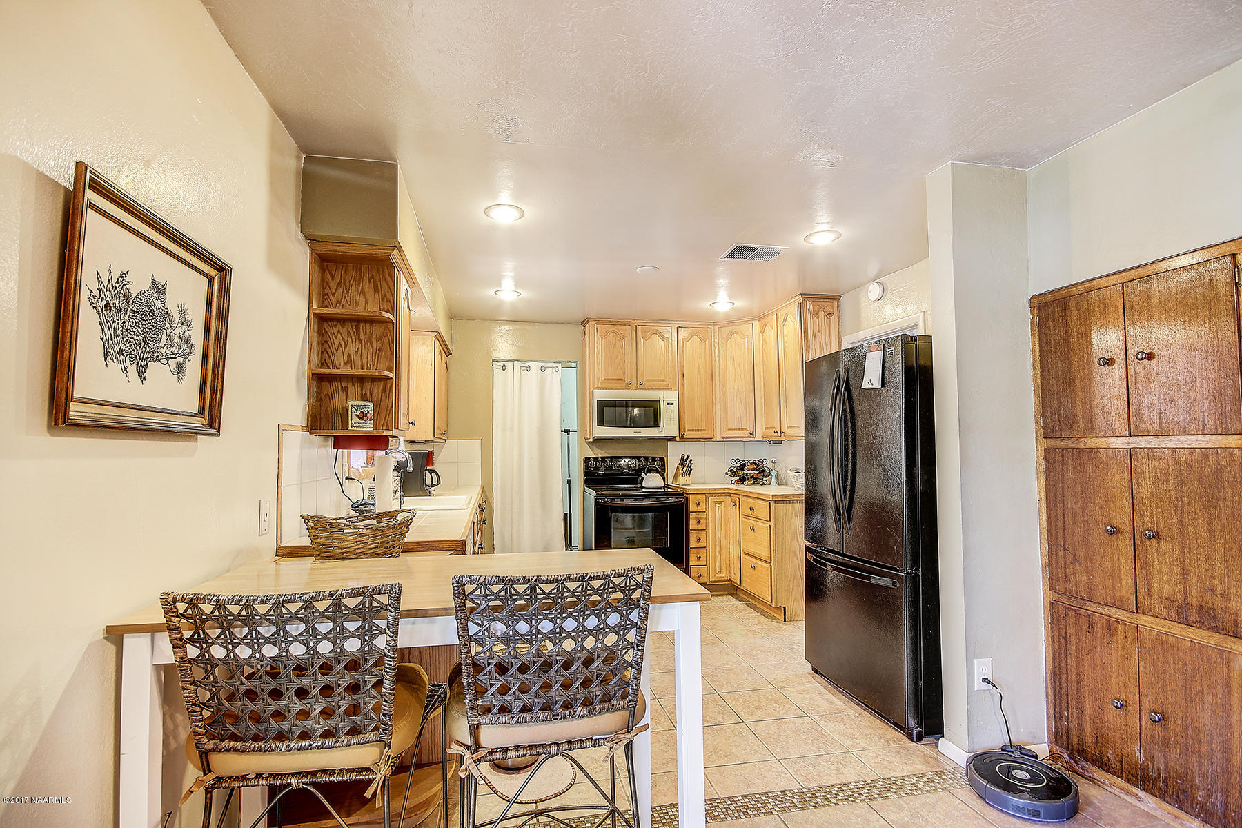 2913 East Lockett Road Flagstaff, AZ 86004 - Photo 8 of 25 08_Kitchen1