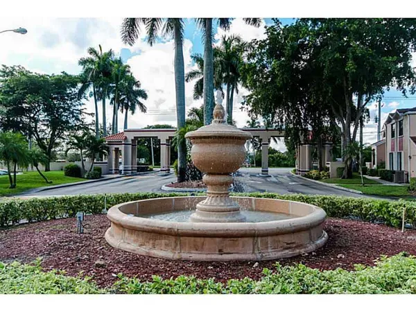 $2,850 | 12066 Northwest 11th Street, Pembroke Pines, FL 33026