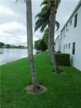 $2,850 | 12066 Northwest 11th Street, Pembroke Pines, FL 33026