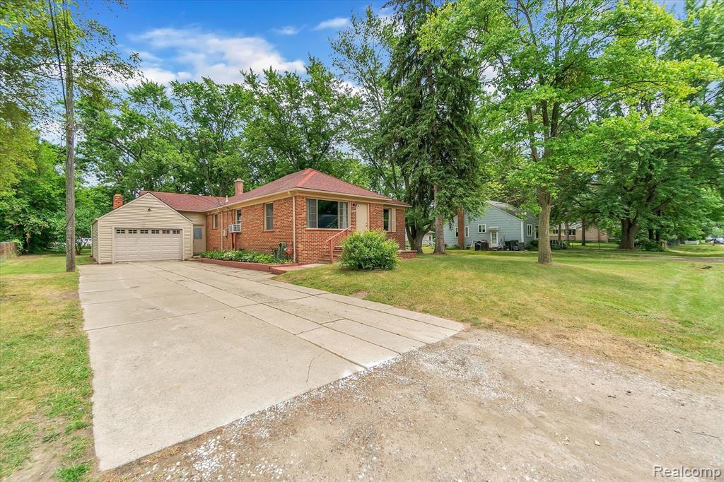 3039 Donley Avenue Rochester, MI 48309 - Photo 2 of 33