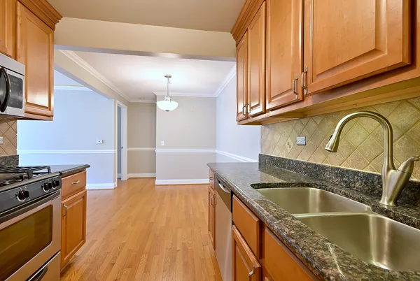 $199,000 | 4932 North Leonard Drive, Unit 2A, Norridge, IL 60706