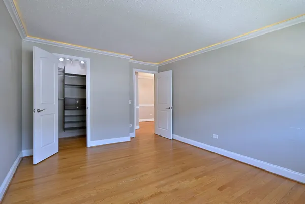 $199,000 | 4932 North Leonard Drive, Unit 2A, Norridge, IL 60706
