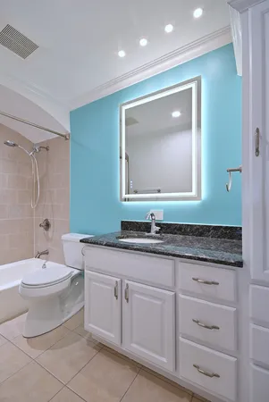 $199,000 | 4932 North Leonard Drive, Unit 2A, Norridge, IL 60706