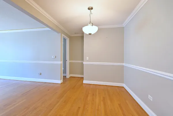 $199,000 | 4932 North Leonard Drive, Unit 2A, Norridge, IL 60706