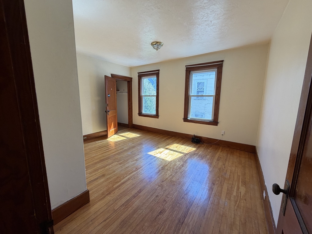 49 Perry Avenue Worcester, MA 01610 - Photo 19 of 24