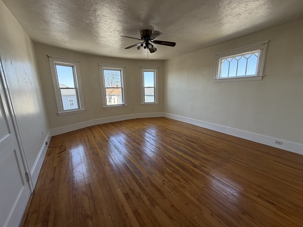 49 Perry Avenue Worcester, MA 01610 - Photo 22 of 24