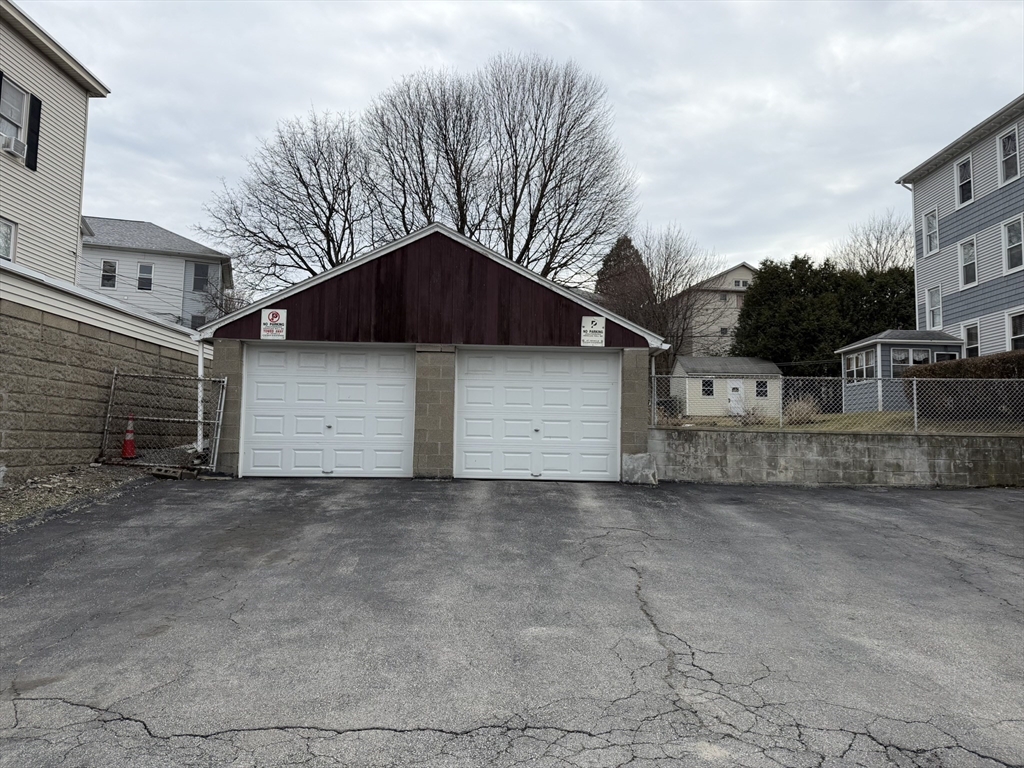 49 Perry Avenue Worcester, MA 01610 - Photo 4 of 24