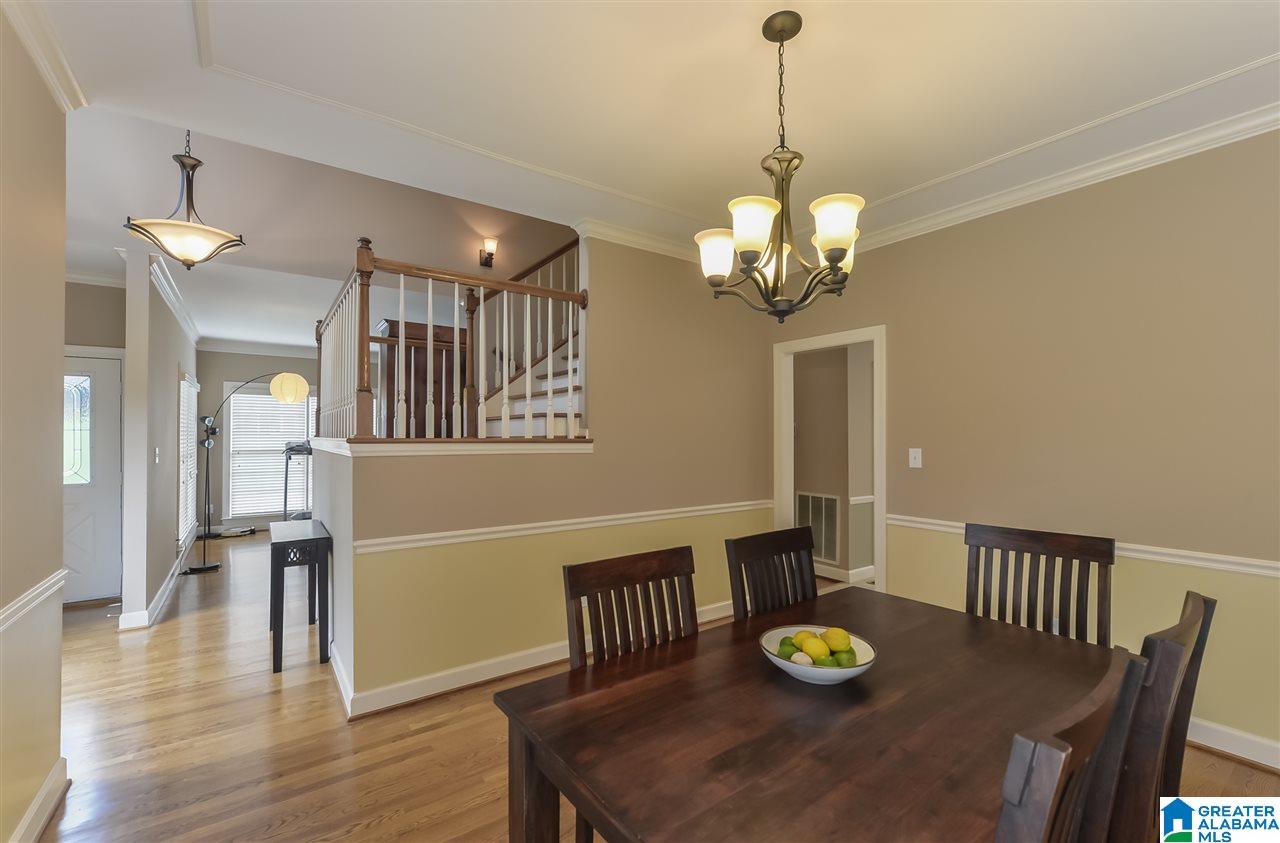 521 Meadow Ridge Circle Birmingham, AL 35242 - Photo 3 of 50
