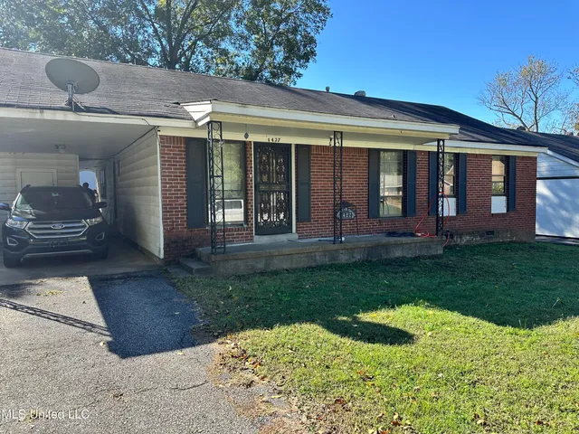 $475,000 | 8694 Bunker Hill Drive, Southaven, MS 38671