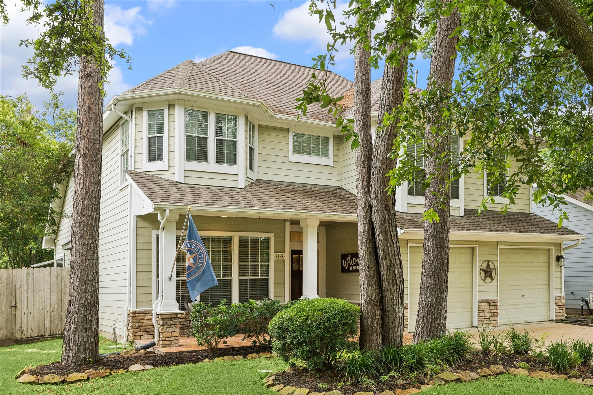 8123 Clarion Way Houston, TX 77040 - Photo 3 of 33 front view of a house