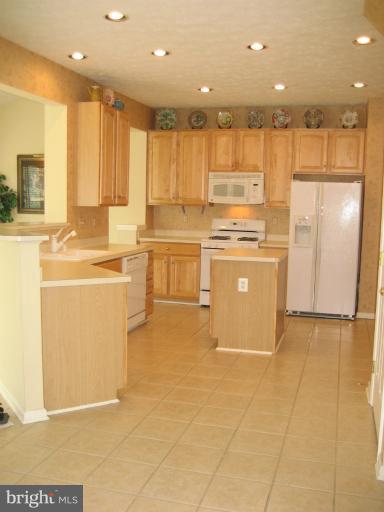 1602 Gunpowder Ridge Road Joppa, MD 21085 - Photo 3 of 19 Kitchen