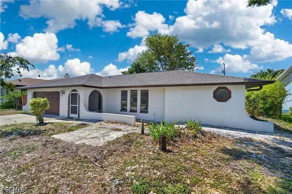 $220,000 | 1513 Southwest 52nd Lane, Cape Coral, FL 33914